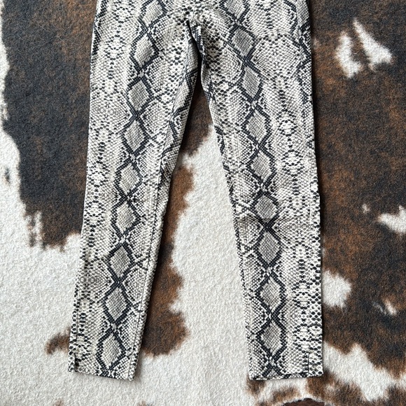 Zara Pants | USA Size 4 | Stylish & Flattering - Picture 6 of 8